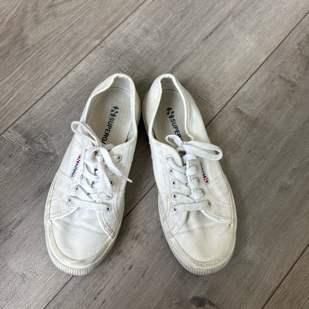 Superga Sneakers